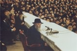 The Rebbe's farbrengen  -mid 1970's